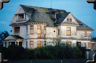 The Redman House waits patiently to be restored